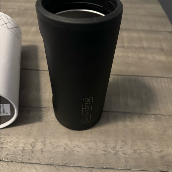 Brumate Hopsulator Juggernaut 24/25oz, Matte Black - Picture 2 of 2